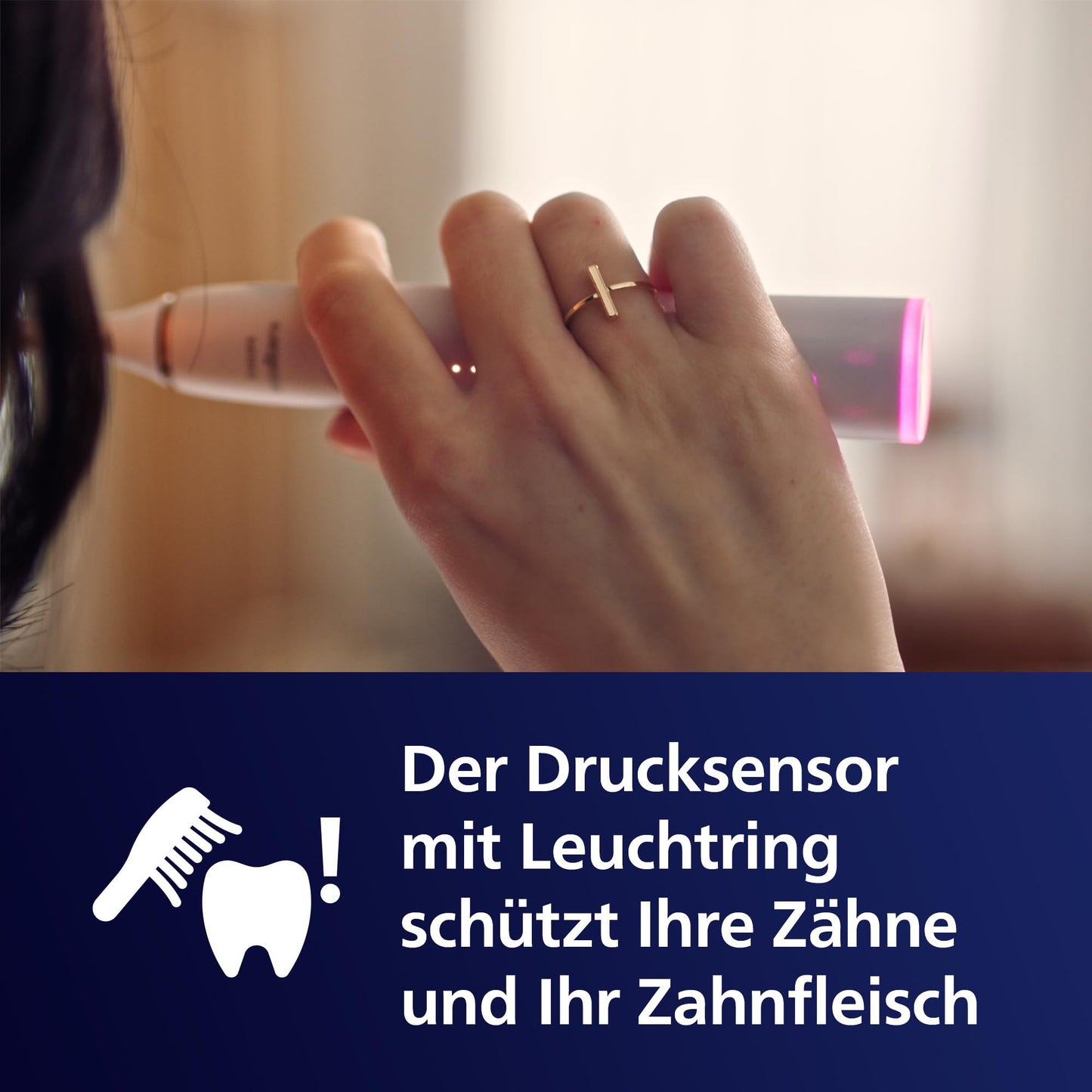 Philips Sonicare DiamondClean Prestige 9900 – Elektrische Schallzahnbürste mit 1x A3 Premium-All-in-One-Bürstenkopf und Ladeetui in Champagner (Modell HX9992/11)