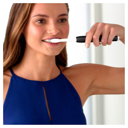 Oral-B Pulsonic Slim Luxe 4900 Elektrische Schallzahnbürste/Electric Toothbrush, Doppelpack 2 Aufsteckbürsten, 3 Putzmodi für Zahnpflege, Geschenk Mann/Frau, Designed by Braun, schwarz/rosegold
