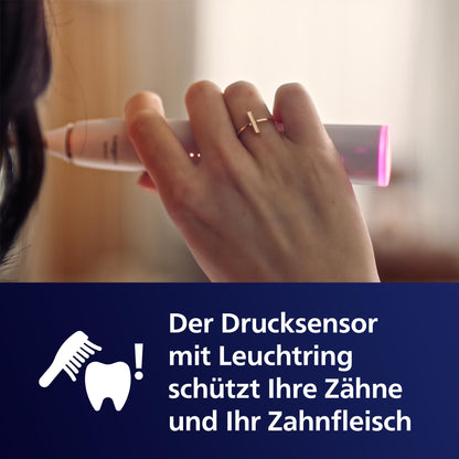 Philips Sonicare DiamondClean Prestige 9900 – Elektrische Schallzahnbürste mit 1x A3 Premium-All-in-One-Bürstenkopf und Ladeetui in Champagner (Modell HX9992/11)